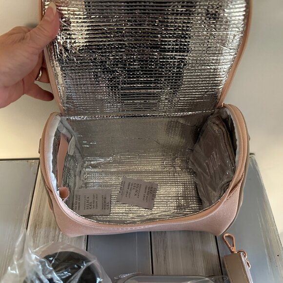 NWT Charming Charlie Insulated Lunch Bag  Drink Bottle Food Container Napkin etc - Picture 7 of 10